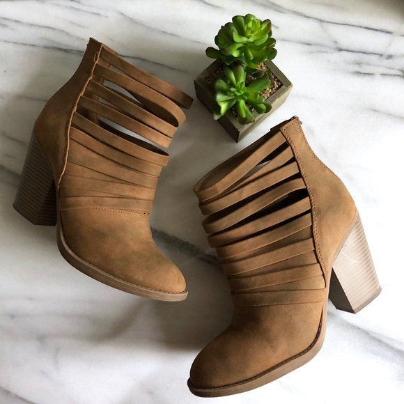 Altar'd State Shoes - Altar’d State Strappy Hybrid Ankle Booties Size 9